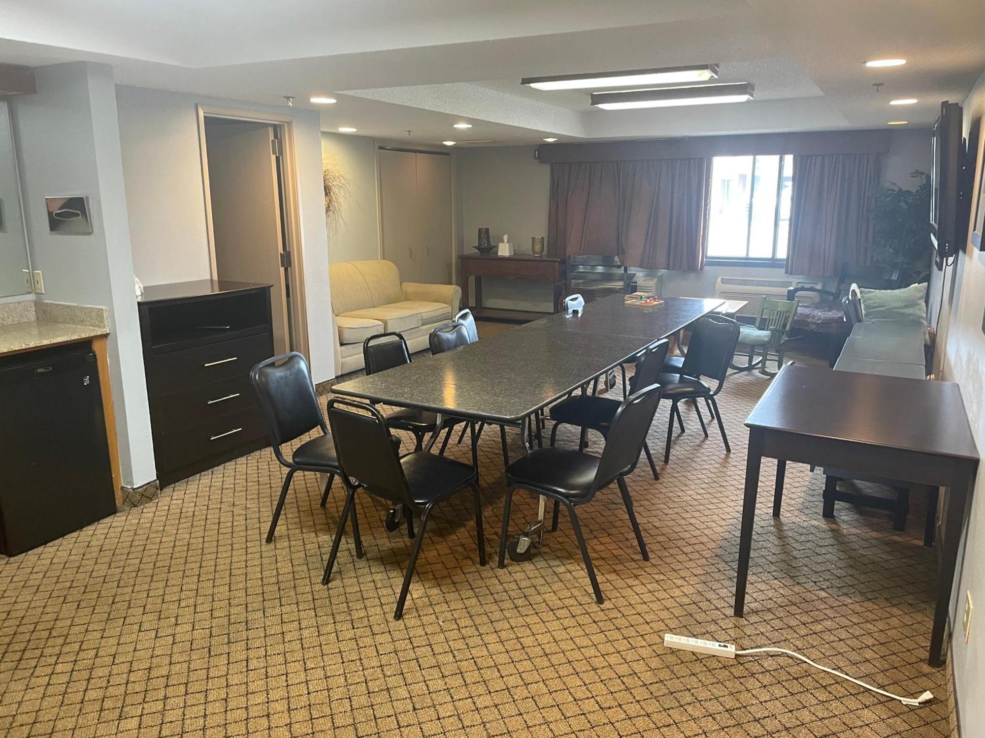Americinn By Wyndham Hartford Wi מראה חיצוני תמונה