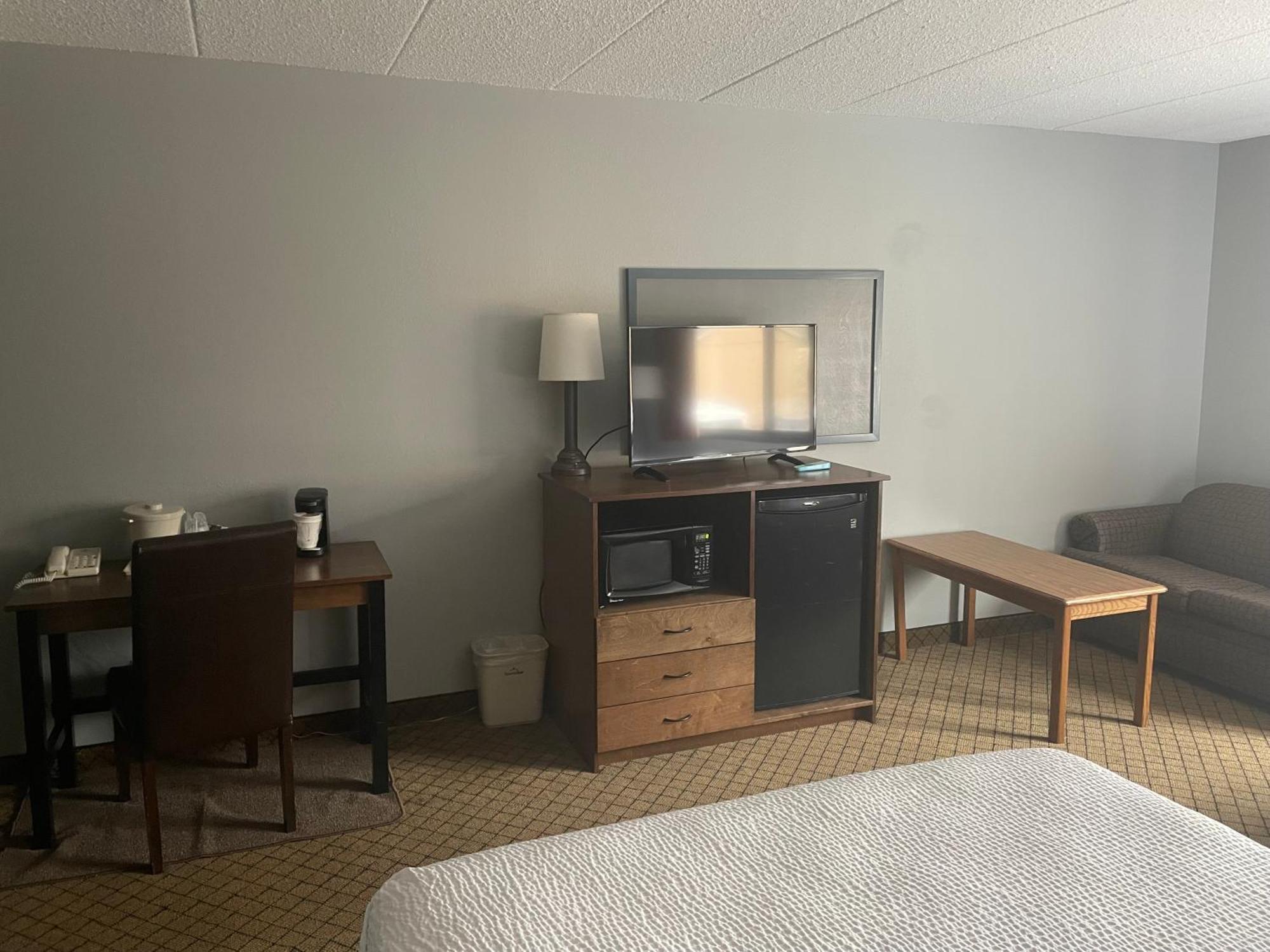 Americinn By Wyndham Hartford Wi מראה חיצוני תמונה