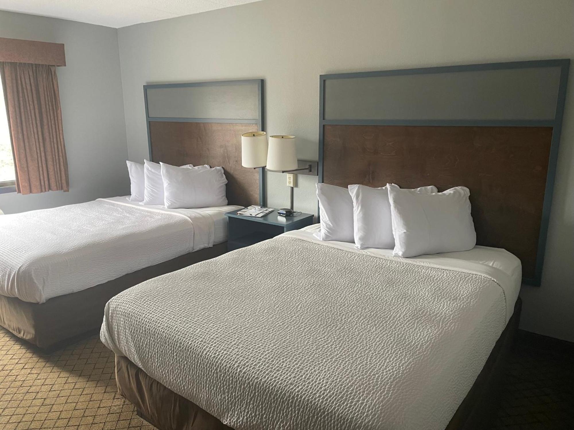 Americinn By Wyndham Hartford Wi מראה חיצוני תמונה
