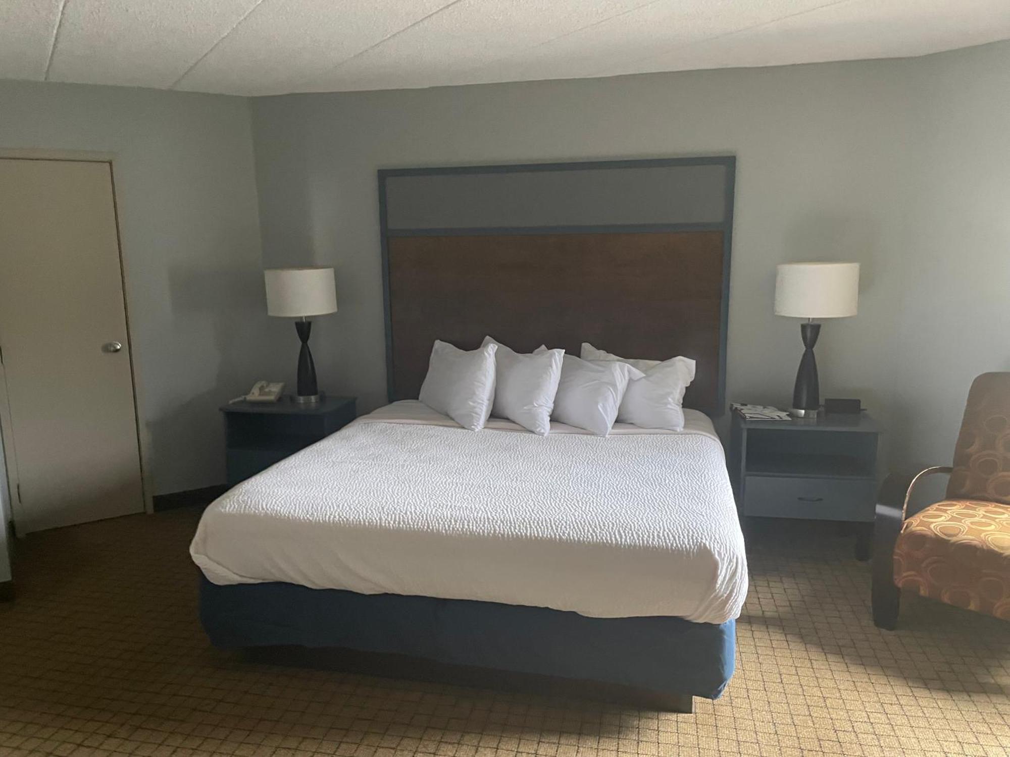 Americinn By Wyndham Hartford Wi מראה חיצוני תמונה
