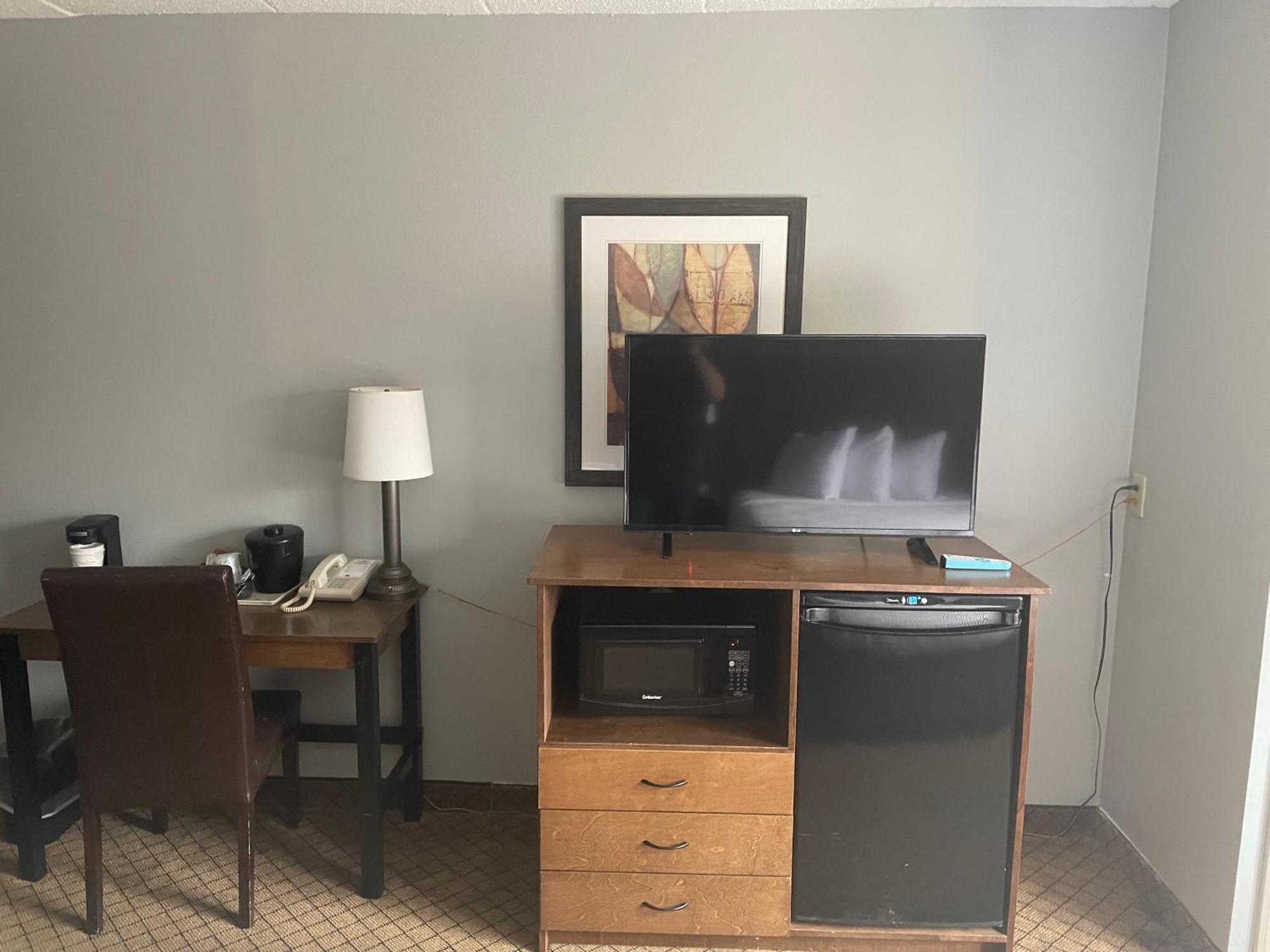 Americinn By Wyndham Hartford Wi מראה חיצוני תמונה