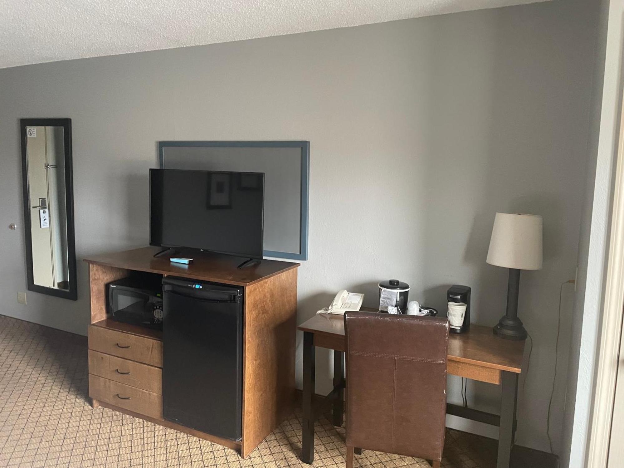 Americinn By Wyndham Hartford Wi מראה חיצוני תמונה