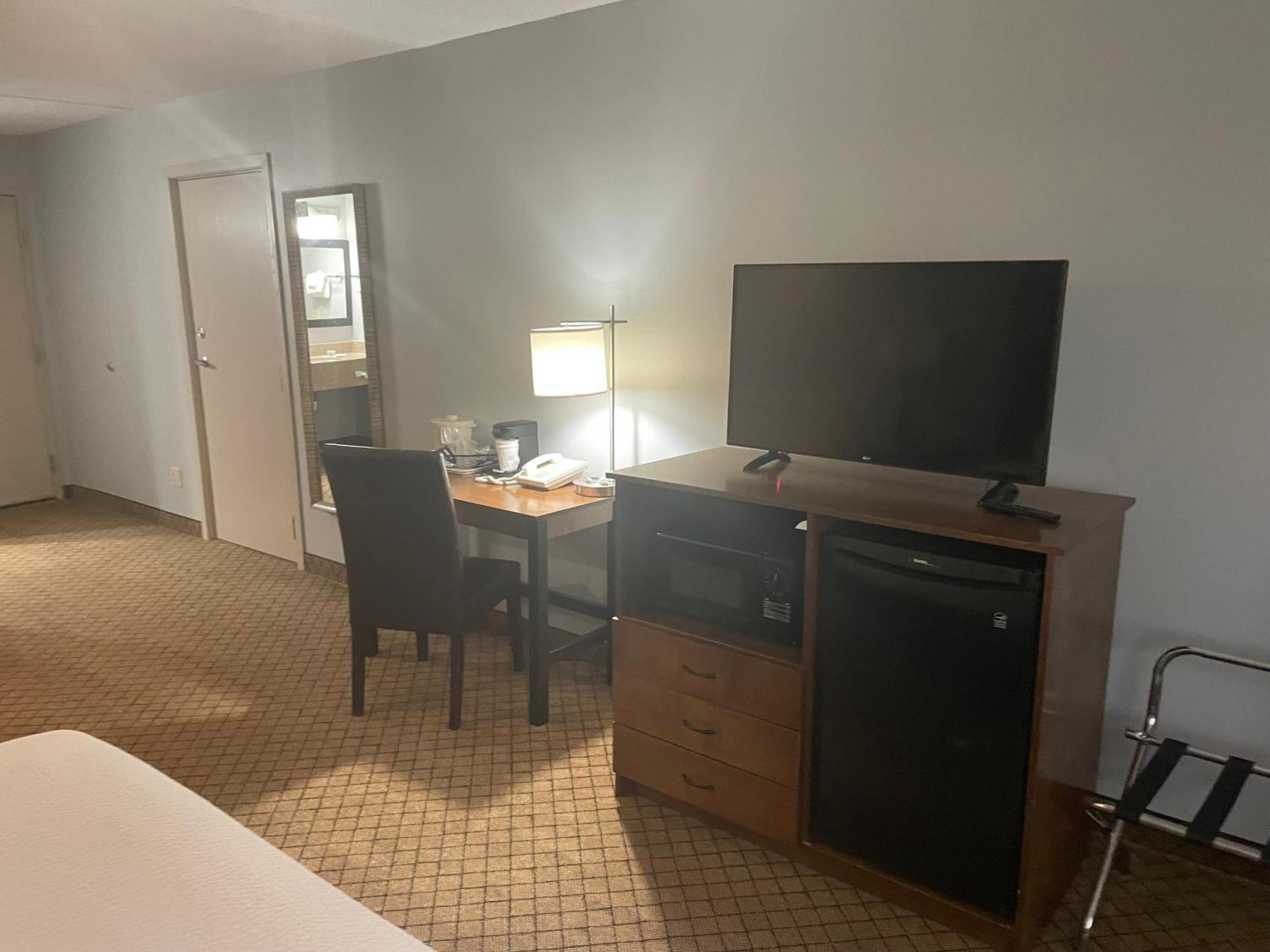 Americinn By Wyndham Hartford Wi מראה חיצוני תמונה