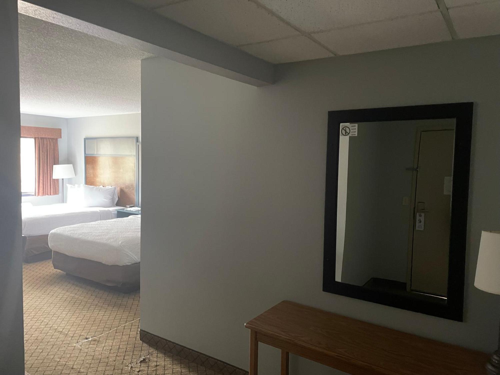 Americinn By Wyndham Hartford Wi מראה חיצוני תמונה