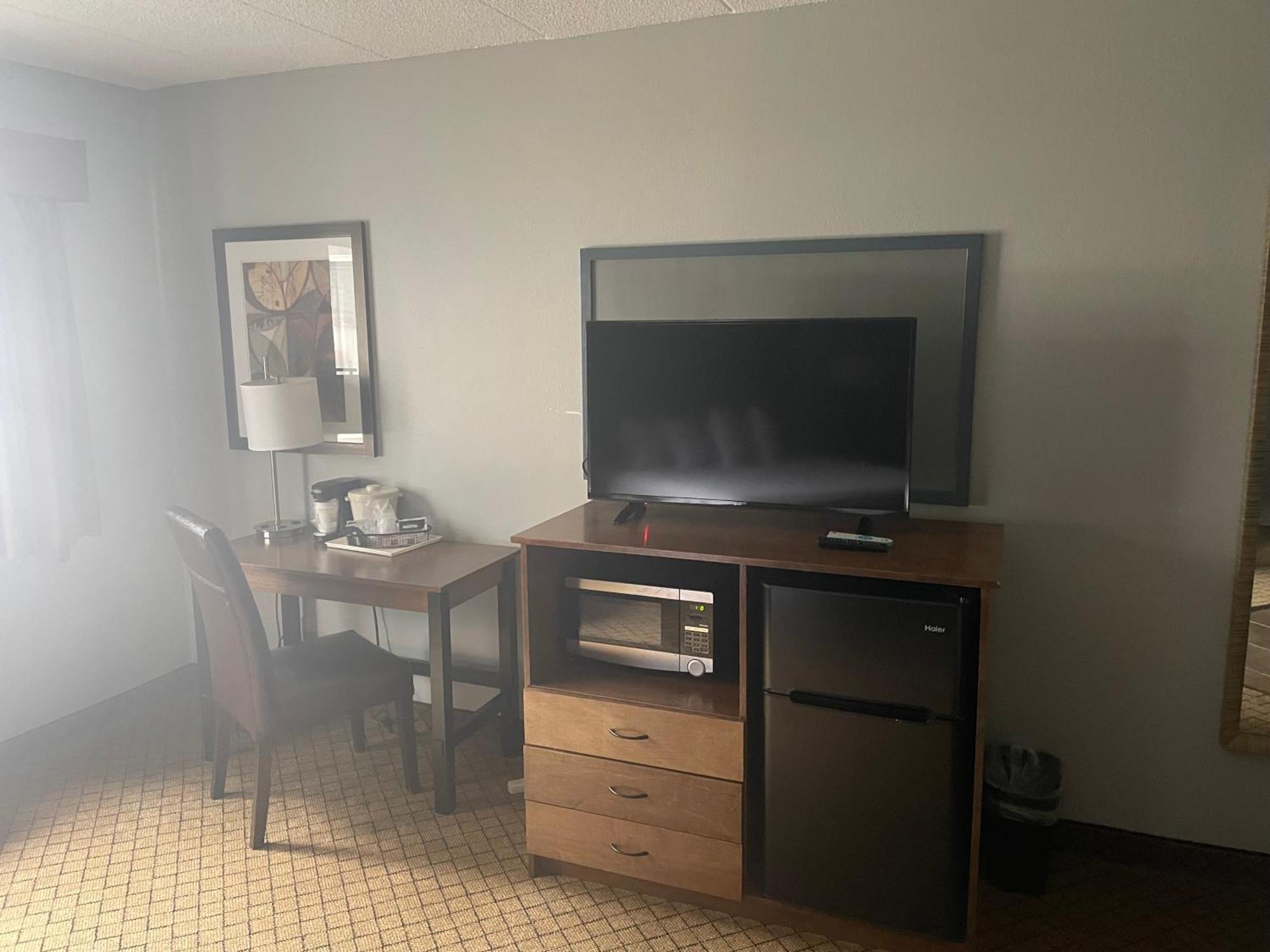 Americinn By Wyndham Hartford Wi מראה חיצוני תמונה