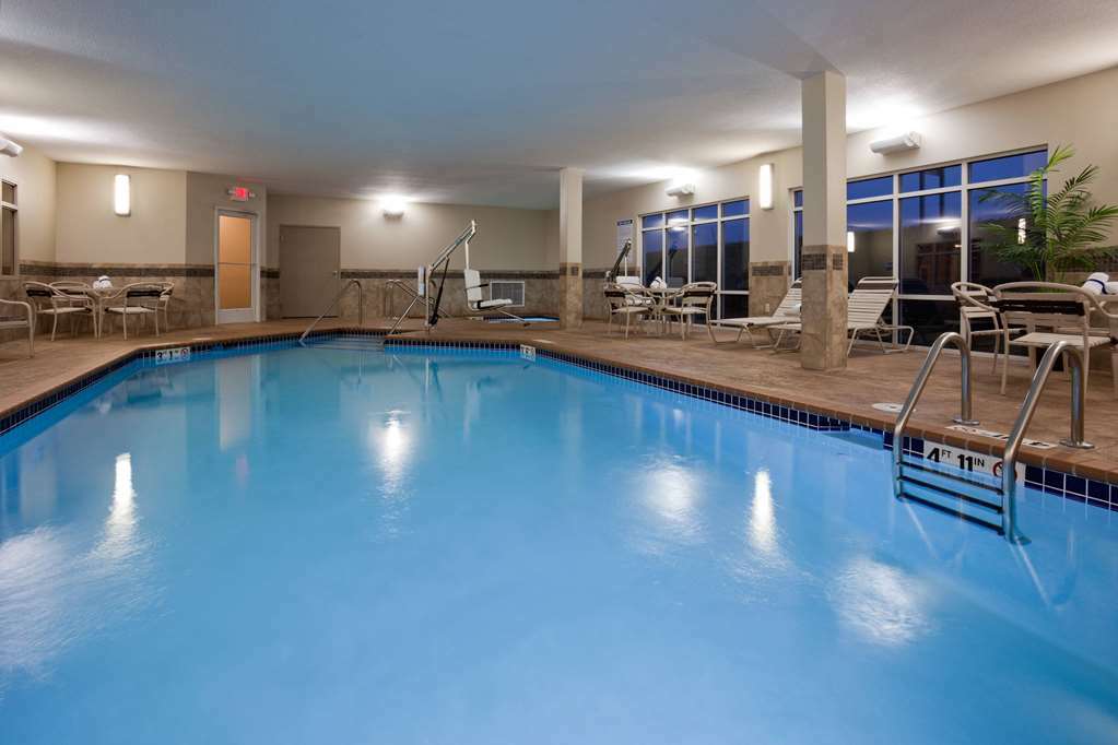 Americinn By Wyndham Hartford Wi מתקנים תמונה