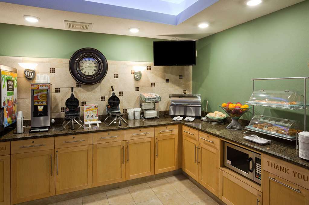 Americinn By Wyndham Hartford Wi מתקנים תמונה